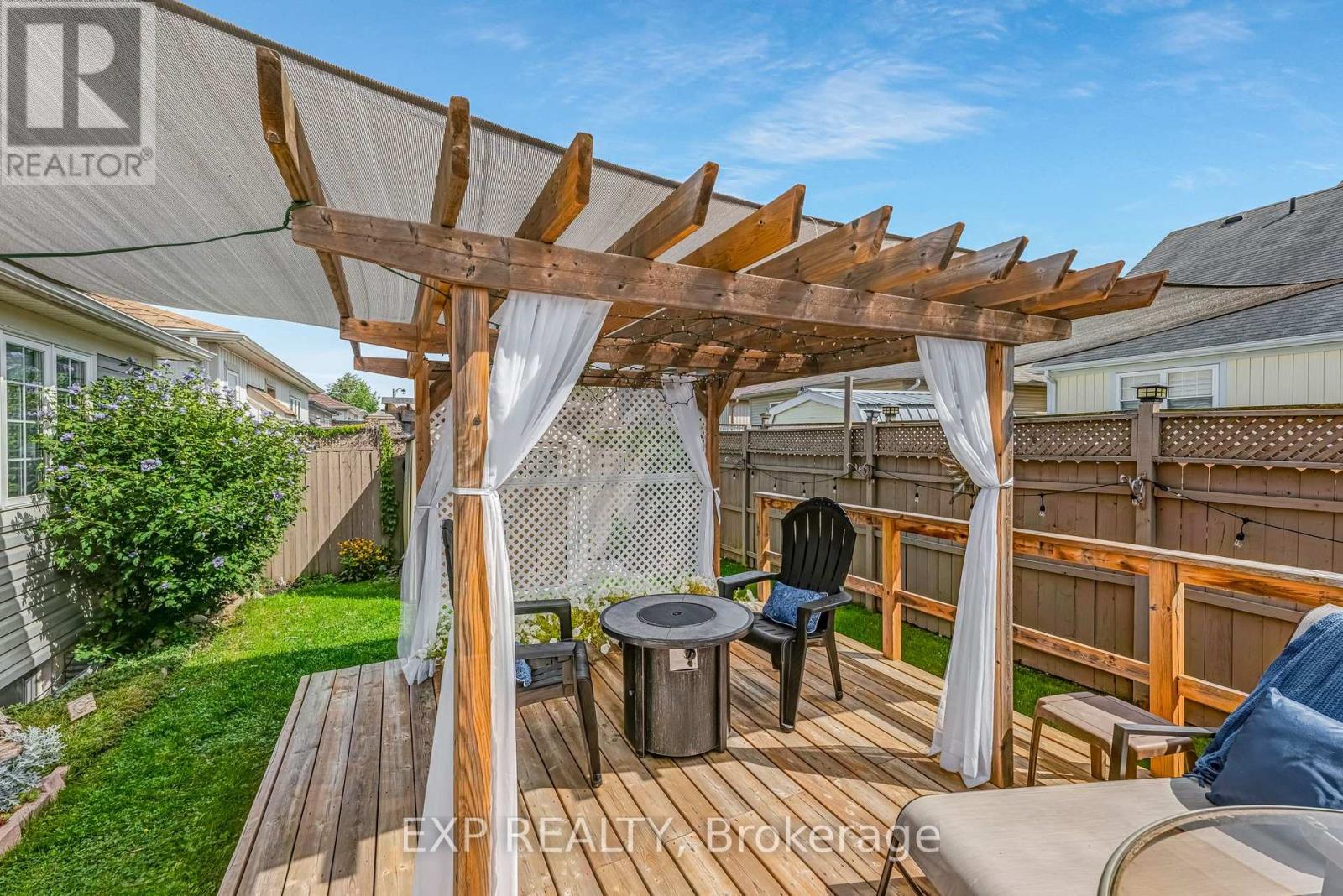 17 Flynn Avenue, Kawartha Lakes (Lindsay), Ontario  K9V 0B2 - Photo 36 - X12393463