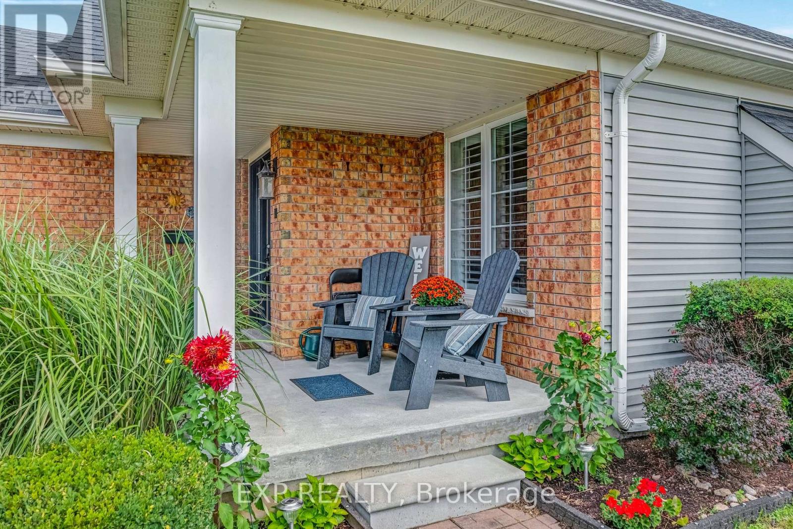 17 Flynn Avenue, Kawartha Lakes (Lindsay), Ontario  K9V 0B2 - Photo 4 - X12393463