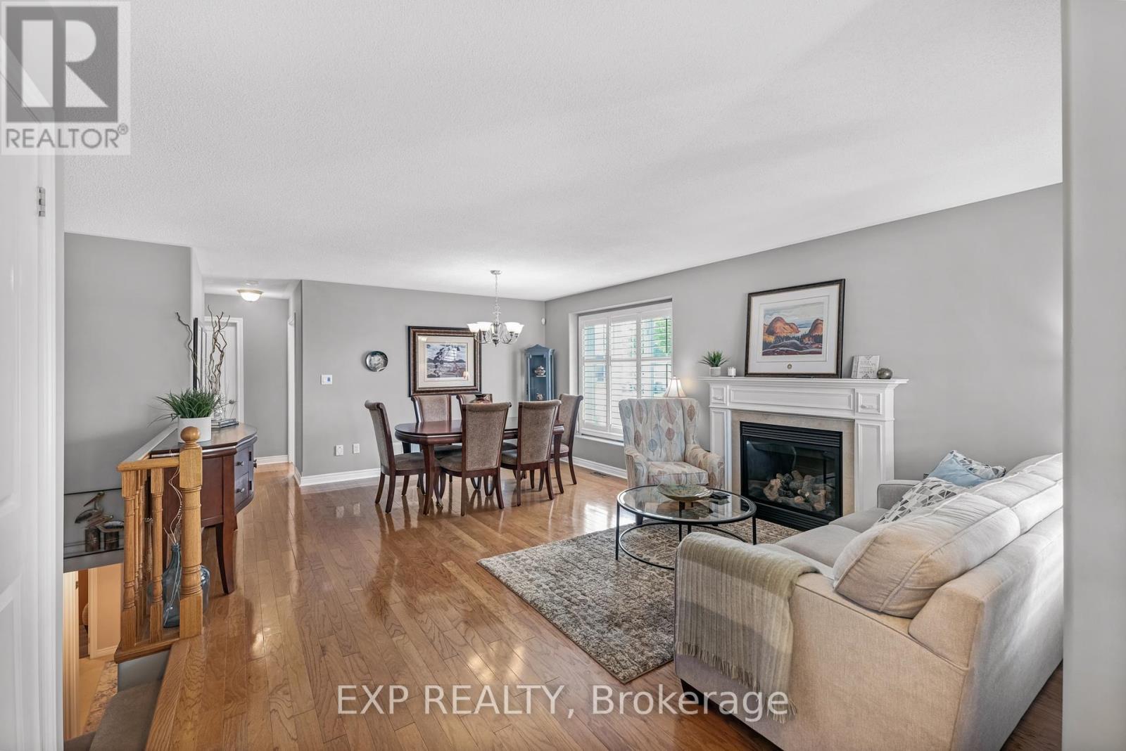 17 Flynn Avenue, Kawartha Lakes (Lindsay), Ontario  K9V 0B2 - Photo 6 - X12393463