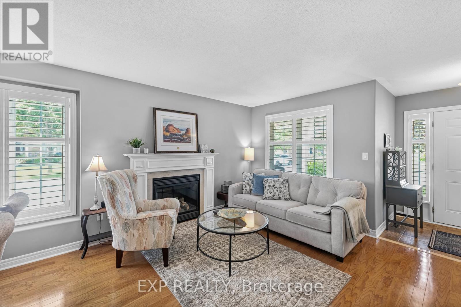 17 Flynn Avenue, Kawartha Lakes (Lindsay), Ontario  K9V 0B2 - Photo 7 - X12393463