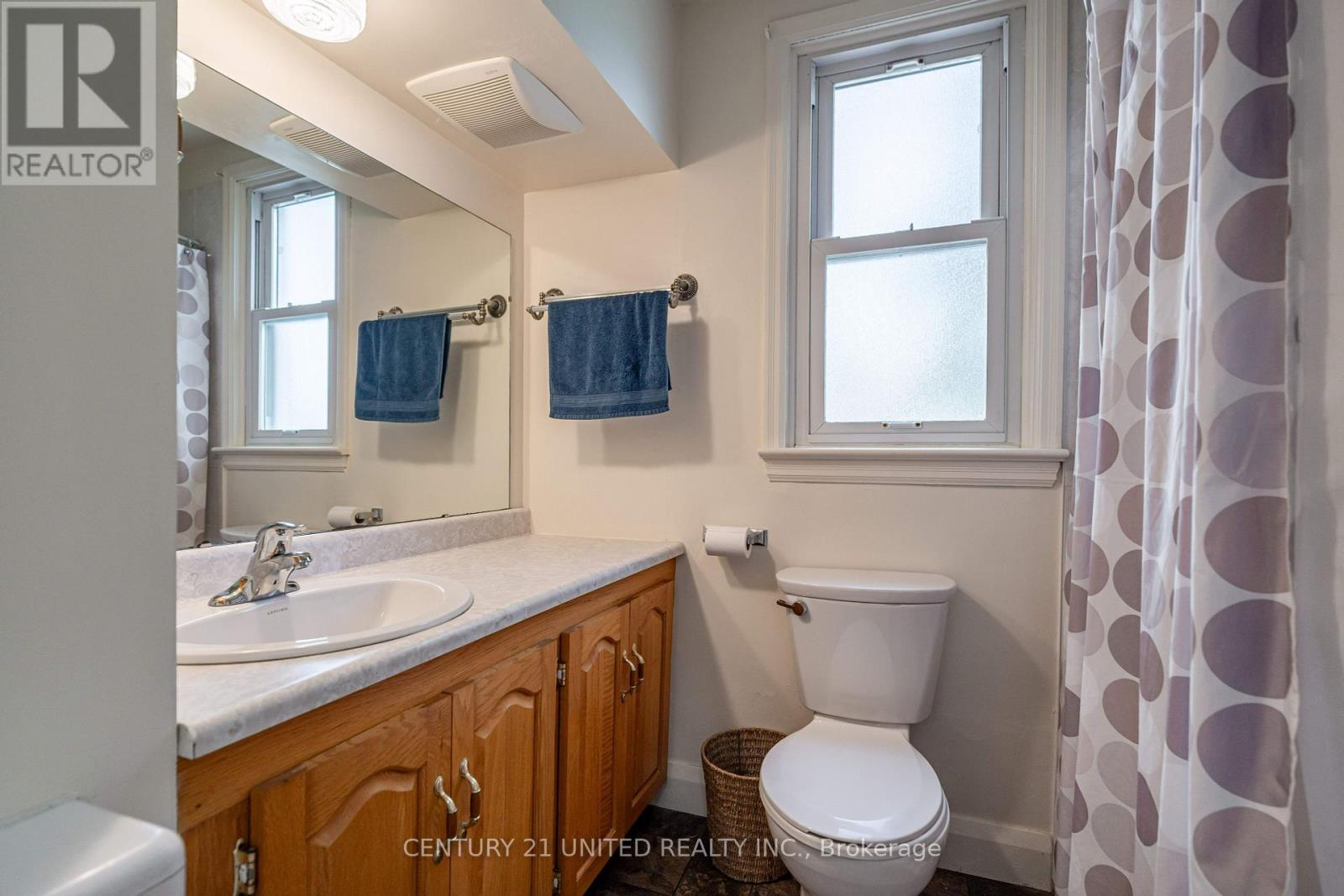 513 Parkhill Road W, Peterborough (Town Ward 3), Ontario  K9H 3J4 - Photo 11 - X12393570