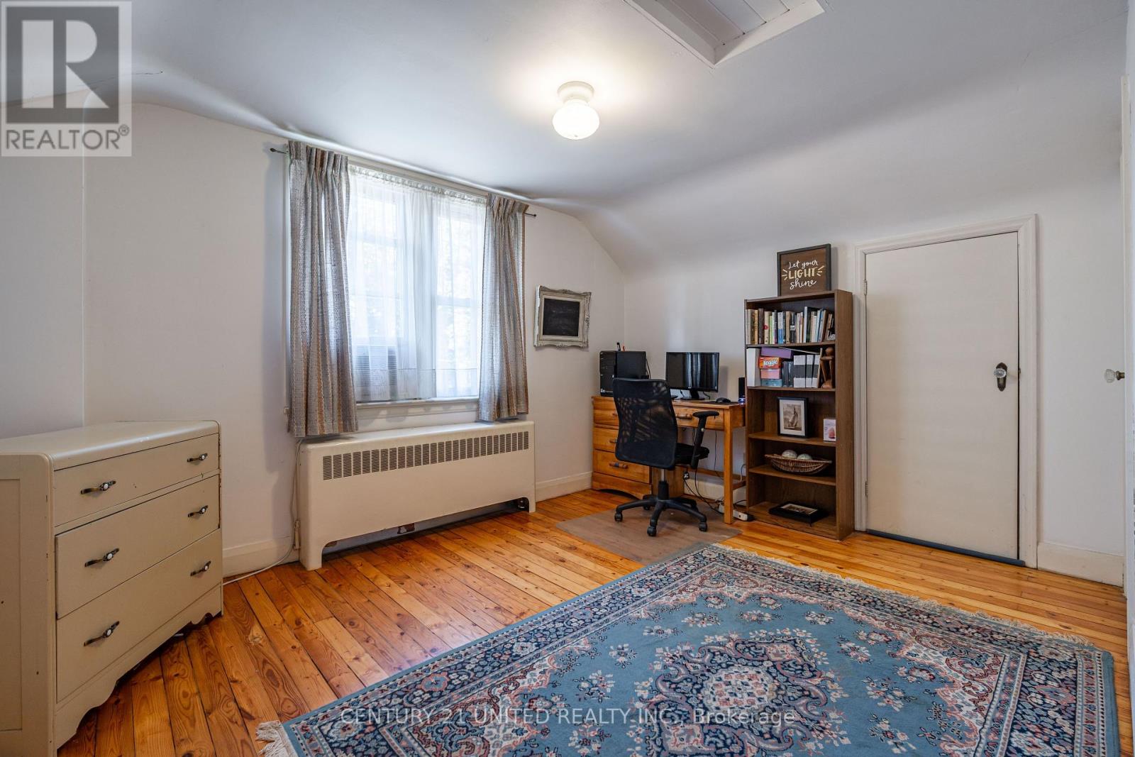 513 Parkhill Road W, Peterborough (Town Ward 3), Ontario  K9H 3J4 - Photo 13 - X12393570