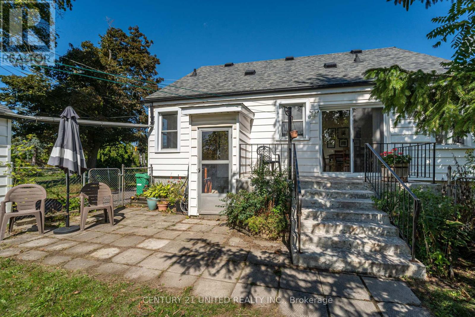 513 Parkhill Road W, Peterborough (Town Ward 3), Ontario  K9H 3J4 - Photo 18 - X12393570