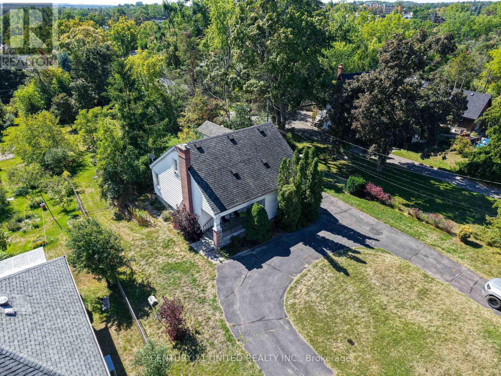513 Parkhill Road W, Peterborough (Town Ward 3), Ontario  K9H 3J4 - Photo 25 - X12393570