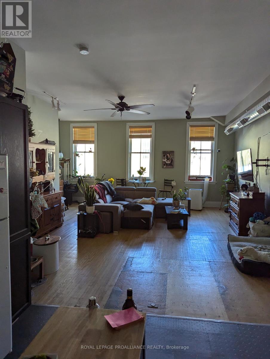 432 George Street N, Peterborough (Town Ward 3), Ontario  K9H 3R5 - Photo 10 - X12393687