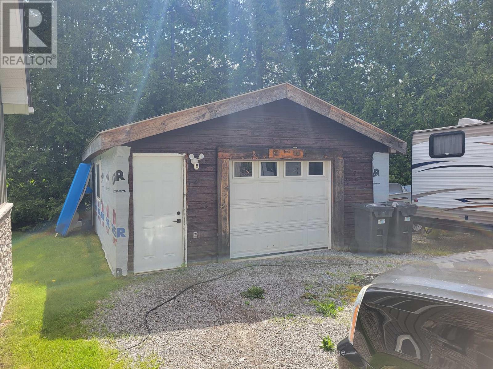 2473 Selwyn Bay Lane, Selwyn, Ontario  K0L 2H0 - Photo 32 - X12393966