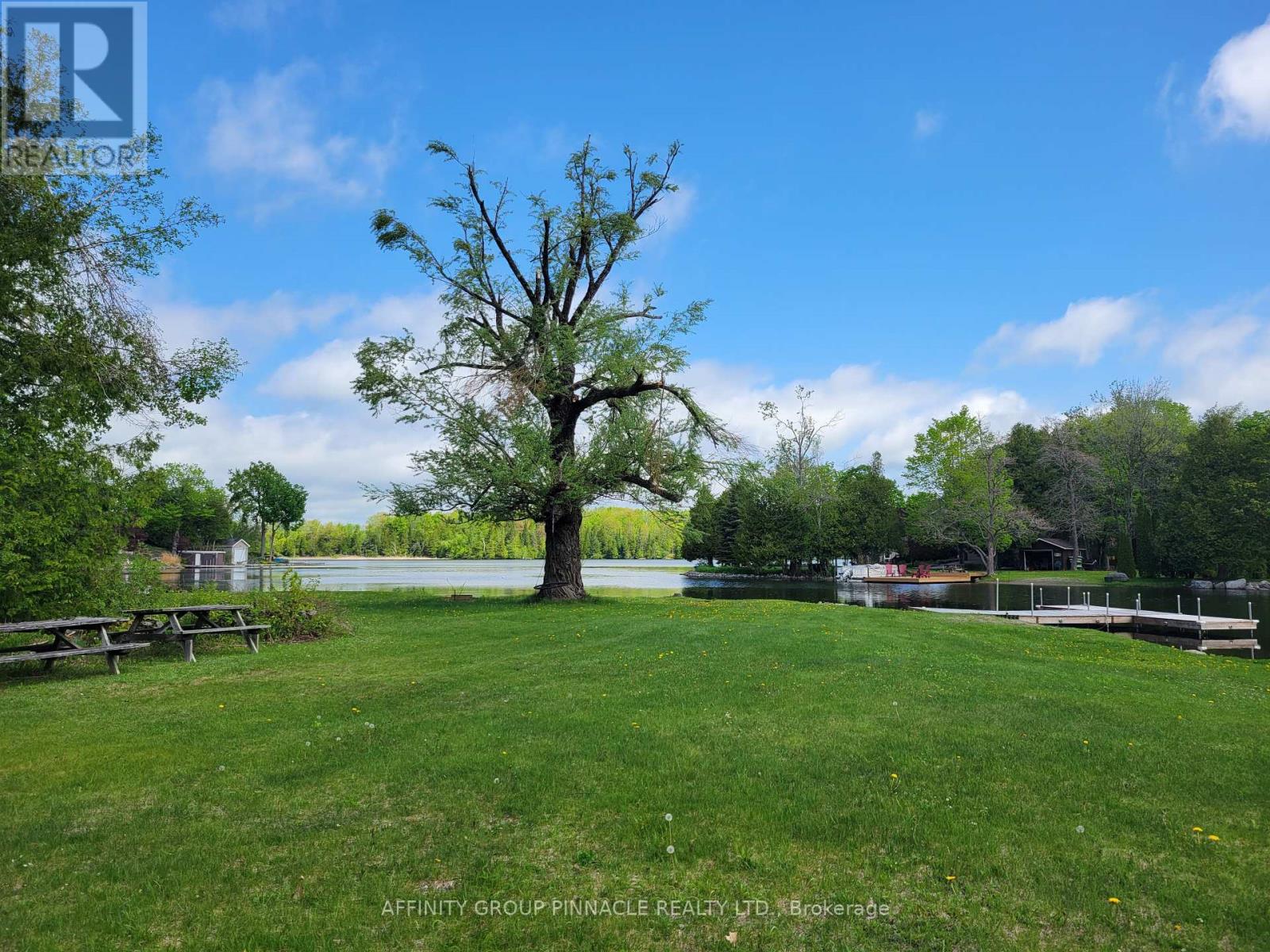 2473 Selwyn Bay Lane, Selwyn, Ontario  K0L 2H0 - Photo 6 - X12393966