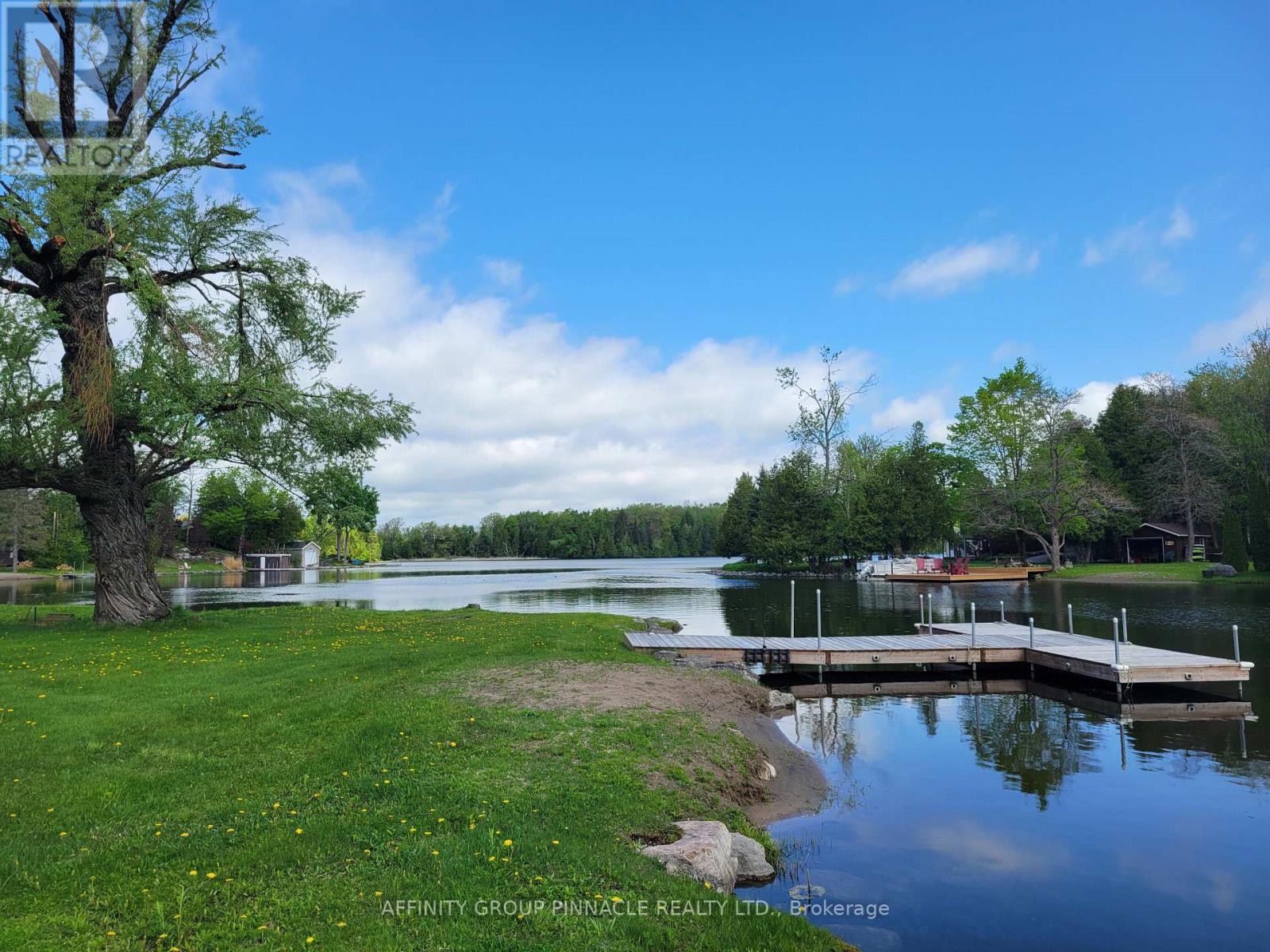2473 Selwyn Bay Lane, Selwyn, Ontario  K0L 2H0 - Photo 8 - X12393966
