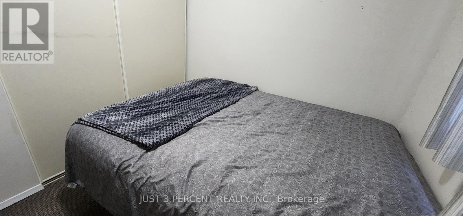 23 - 30 Champlain Crescent, Peterborough (Northcrest Ward 5), Ontario  K9L 1T1 - Photo 23 - X12394155