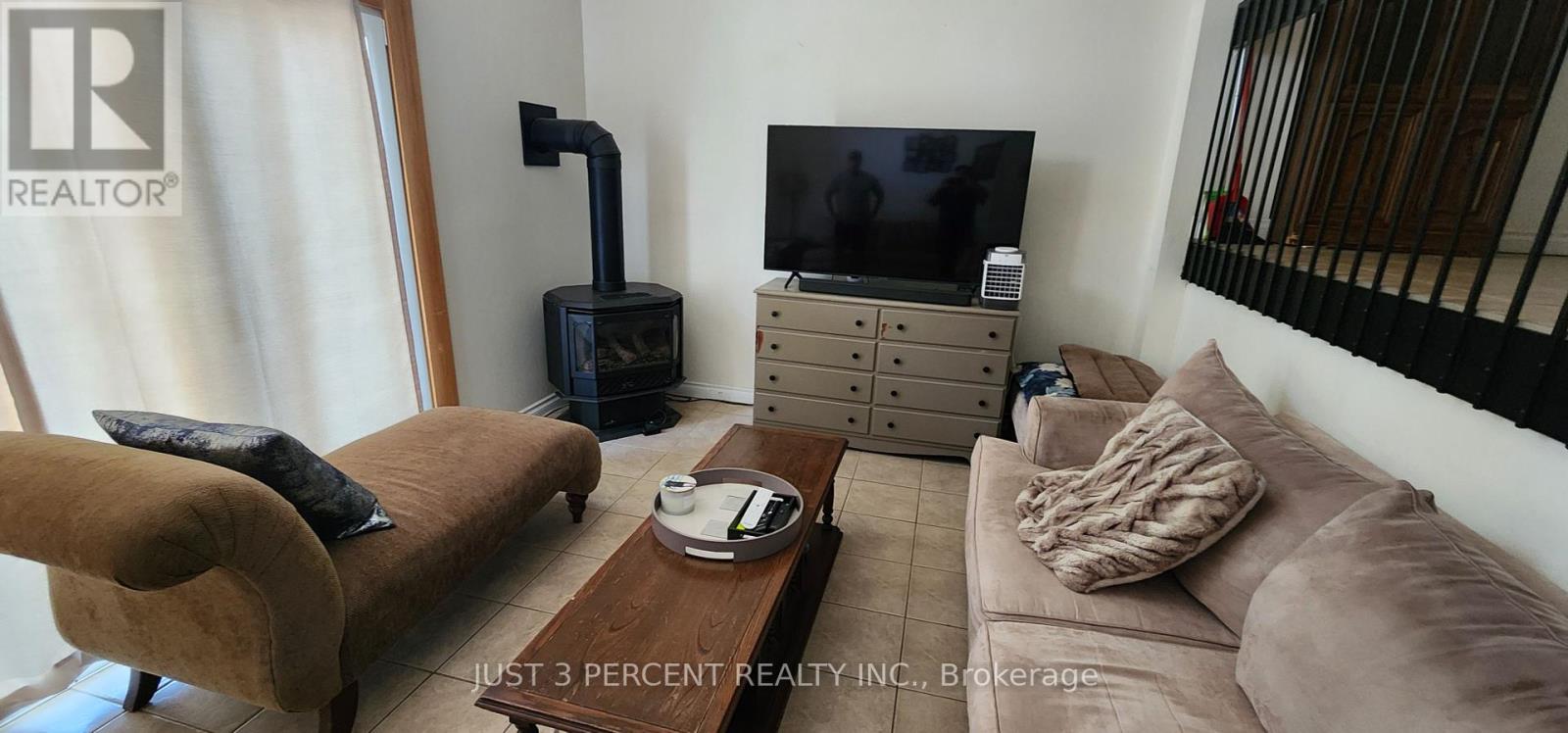 23 - 30 Champlain Crescent, Peterborough (Northcrest Ward 5), Ontario  K9L 1T1 - Photo 9 - X12394155