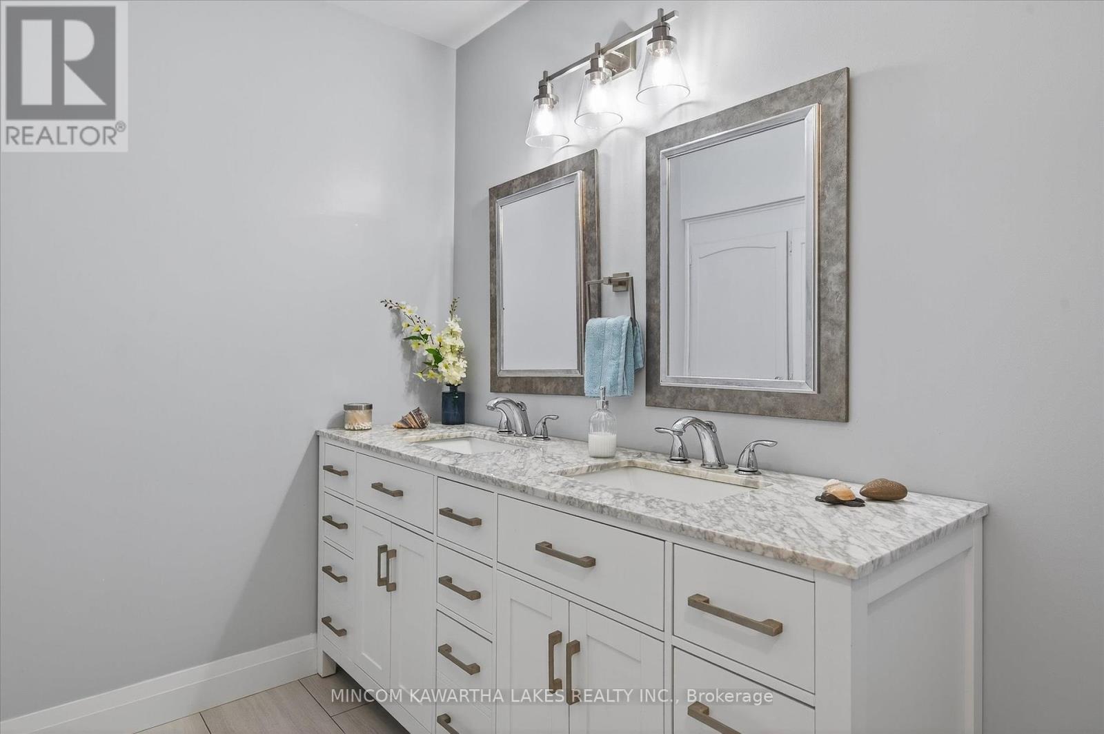 200 Kildeer Lane, Selwyn, Ontario  K0L 1T0 - Photo 19 - X12394353