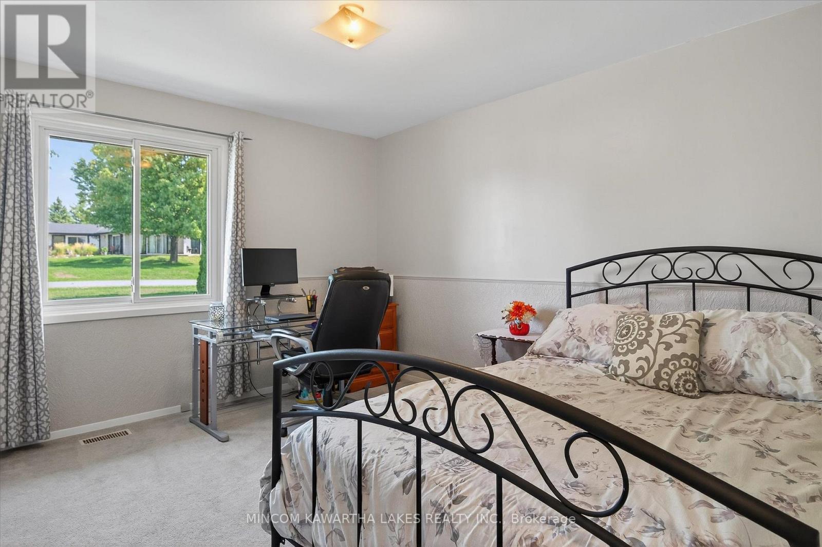 200 Kildeer Lane, Selwyn, Ontario  K0L 1T0 - Photo 23 - X12394353