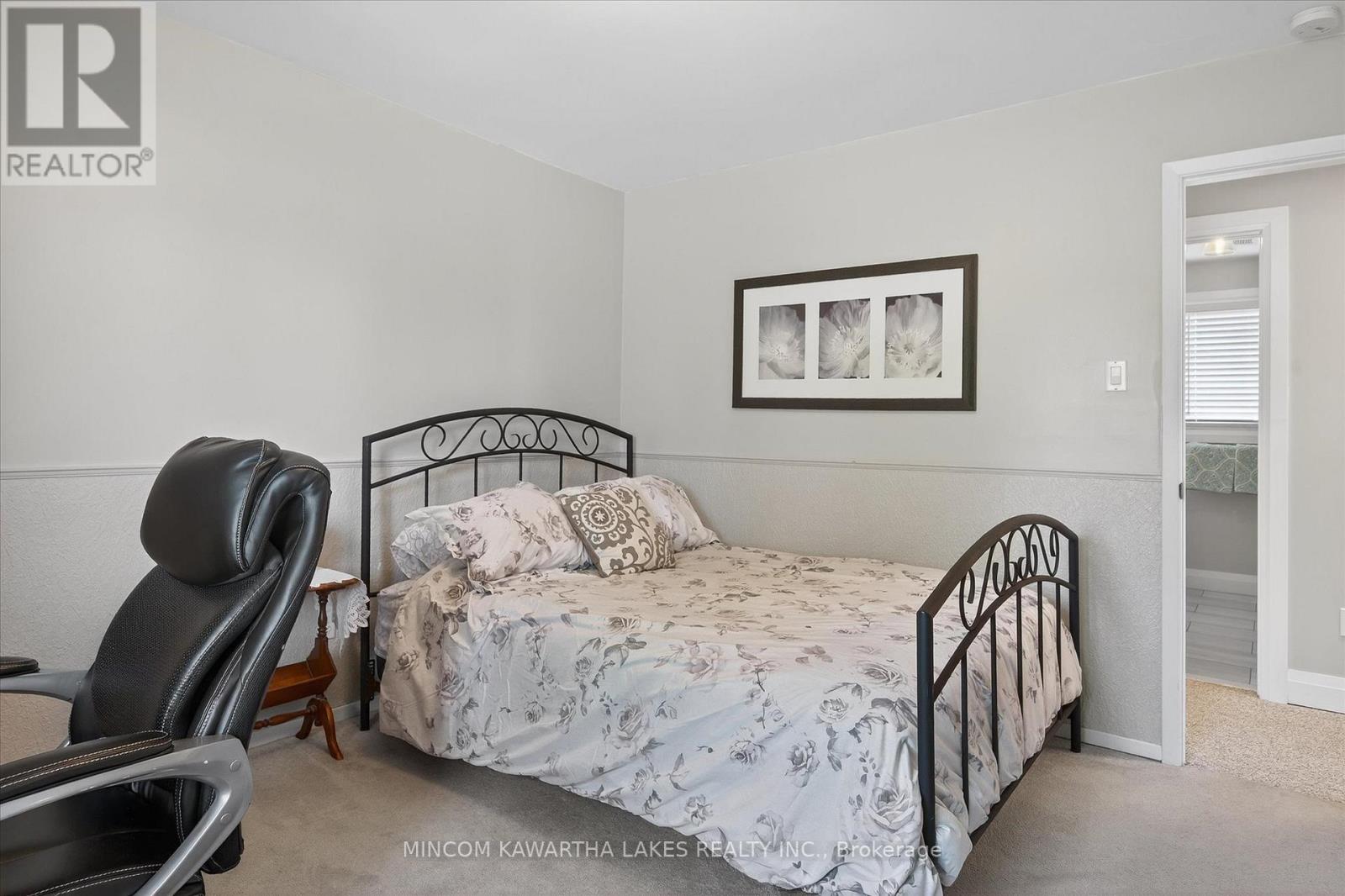 200 Kildeer Lane, Selwyn, Ontario  K0L 1T0 - Photo 24 - X12394353