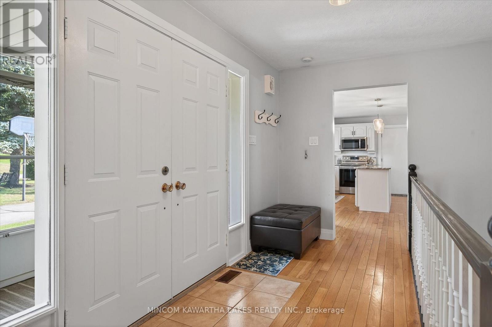 200 Kildeer Lane, Selwyn, Ontario  K0L 1T0 - Photo 3 - X12394353
