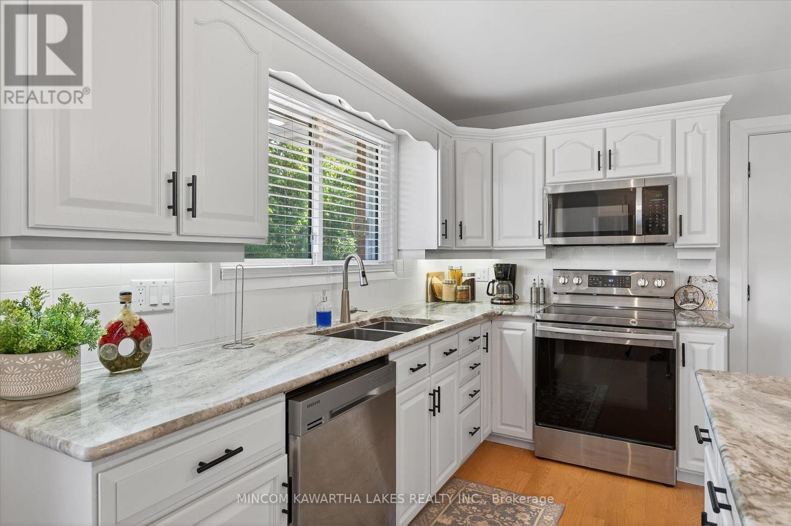 200 Kildeer Lane, Selwyn, Ontario  K0L 1T0 - Photo 4 - X12394353