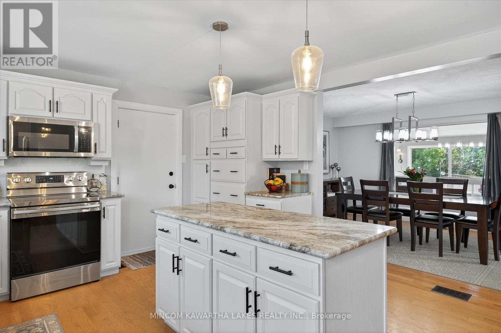 200 Kildeer Lane, Selwyn, Ontario  K0L 1T0 - Photo 6 - X12394353