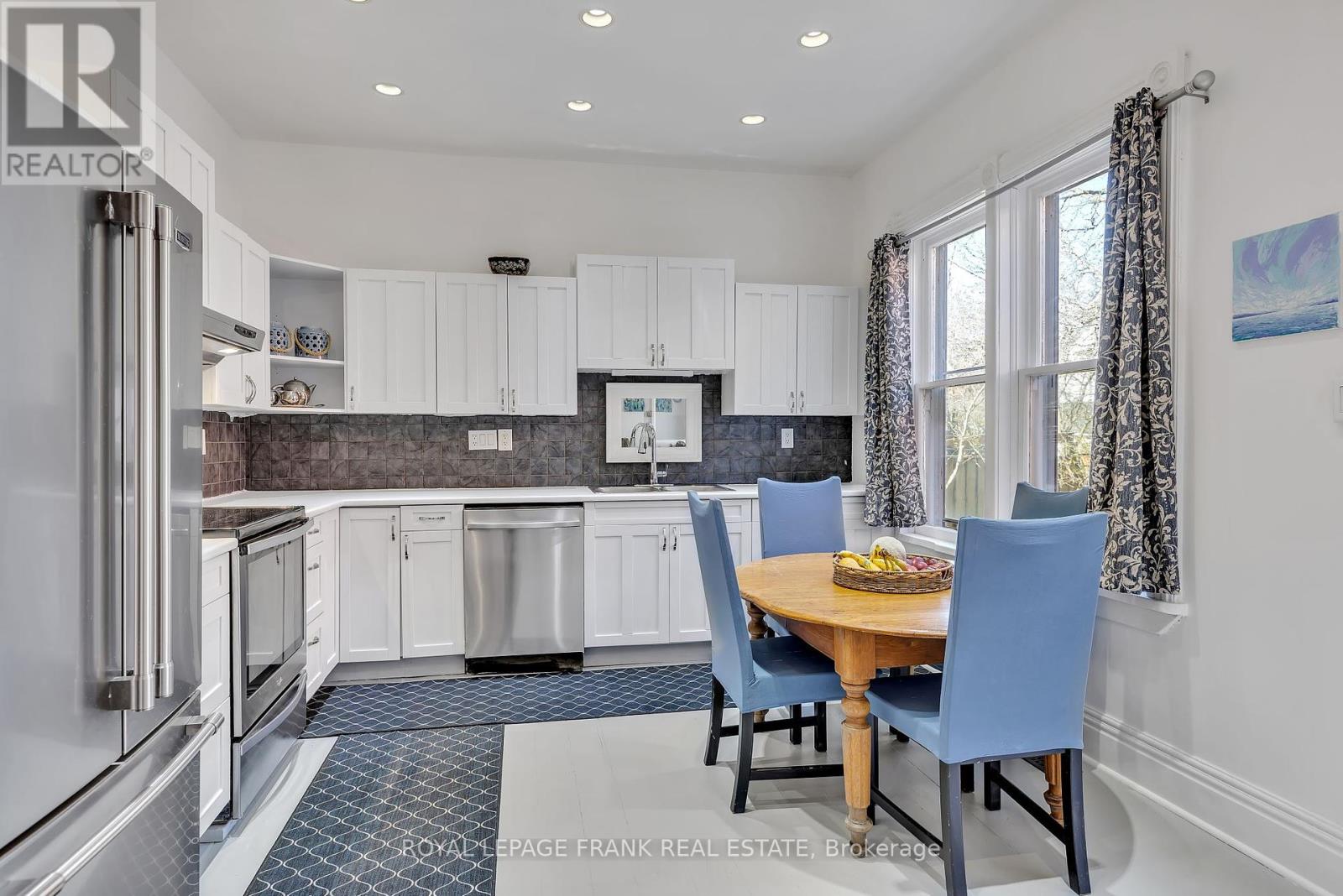 514 Bolivar Street, Peterborough (Town Ward 3), Ontario  K9J 4R7 - Photo 13 - X12394519