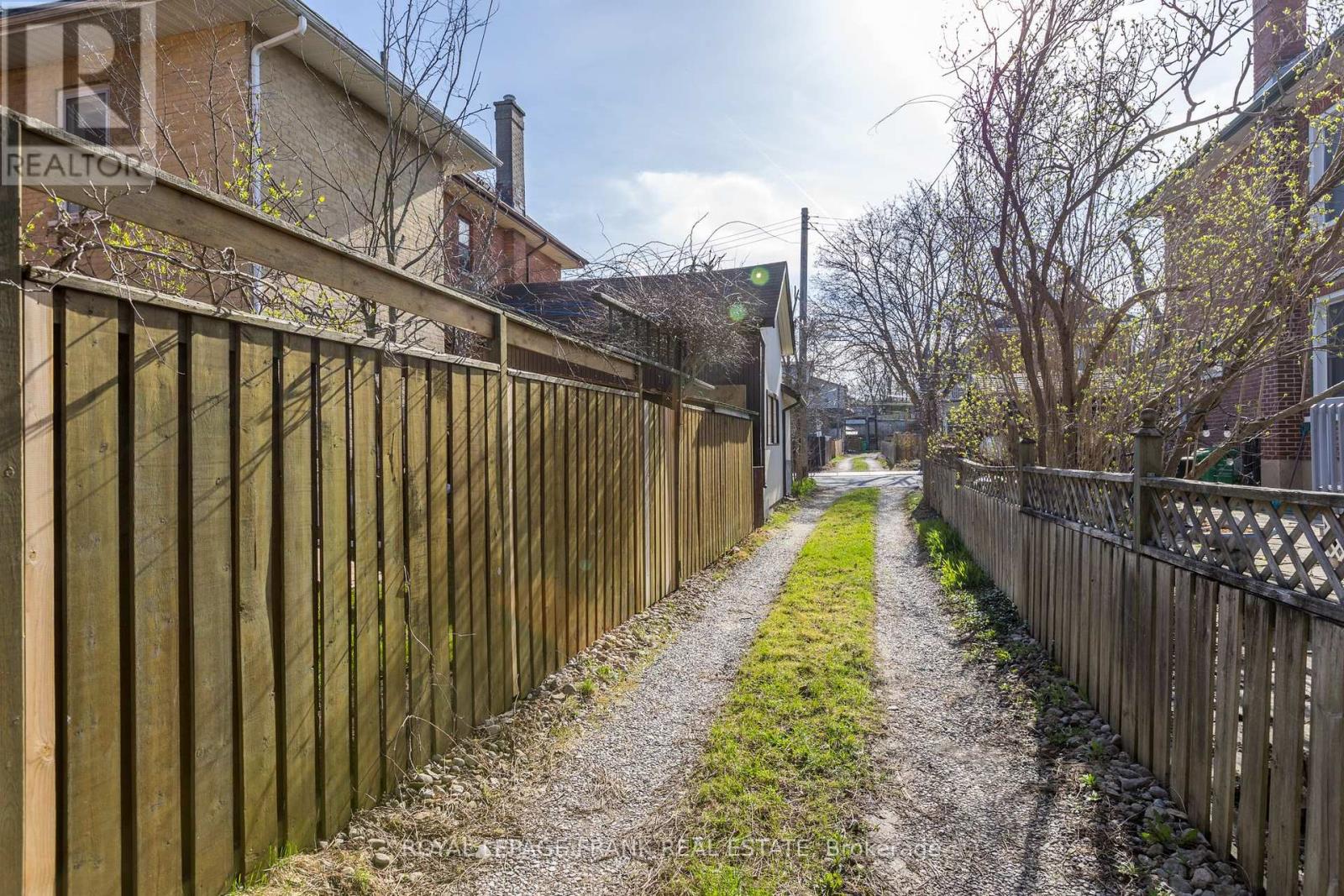 514 Bolivar Street, Peterborough (Town Ward 3), Ontario  K9J 4R7 - Photo 44 - X12394519