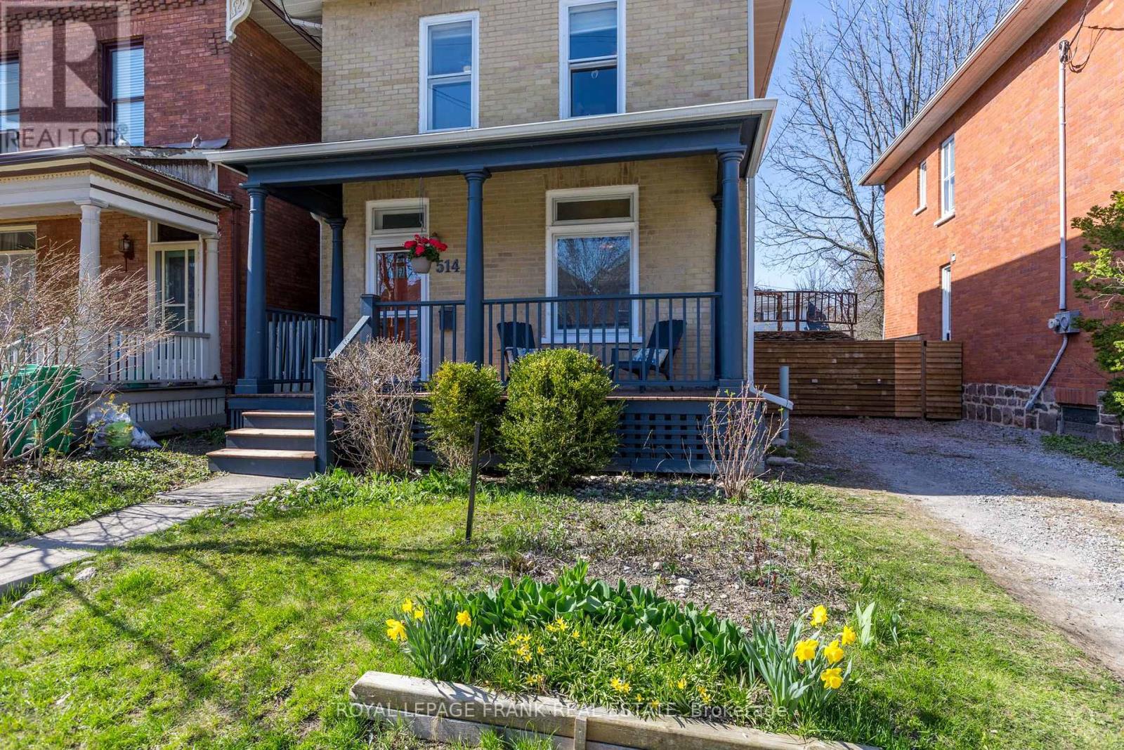 514 Bolivar Street, Peterborough (Town Ward 3), Ontario  K9J 4R7 - Photo 5 - X12394519
