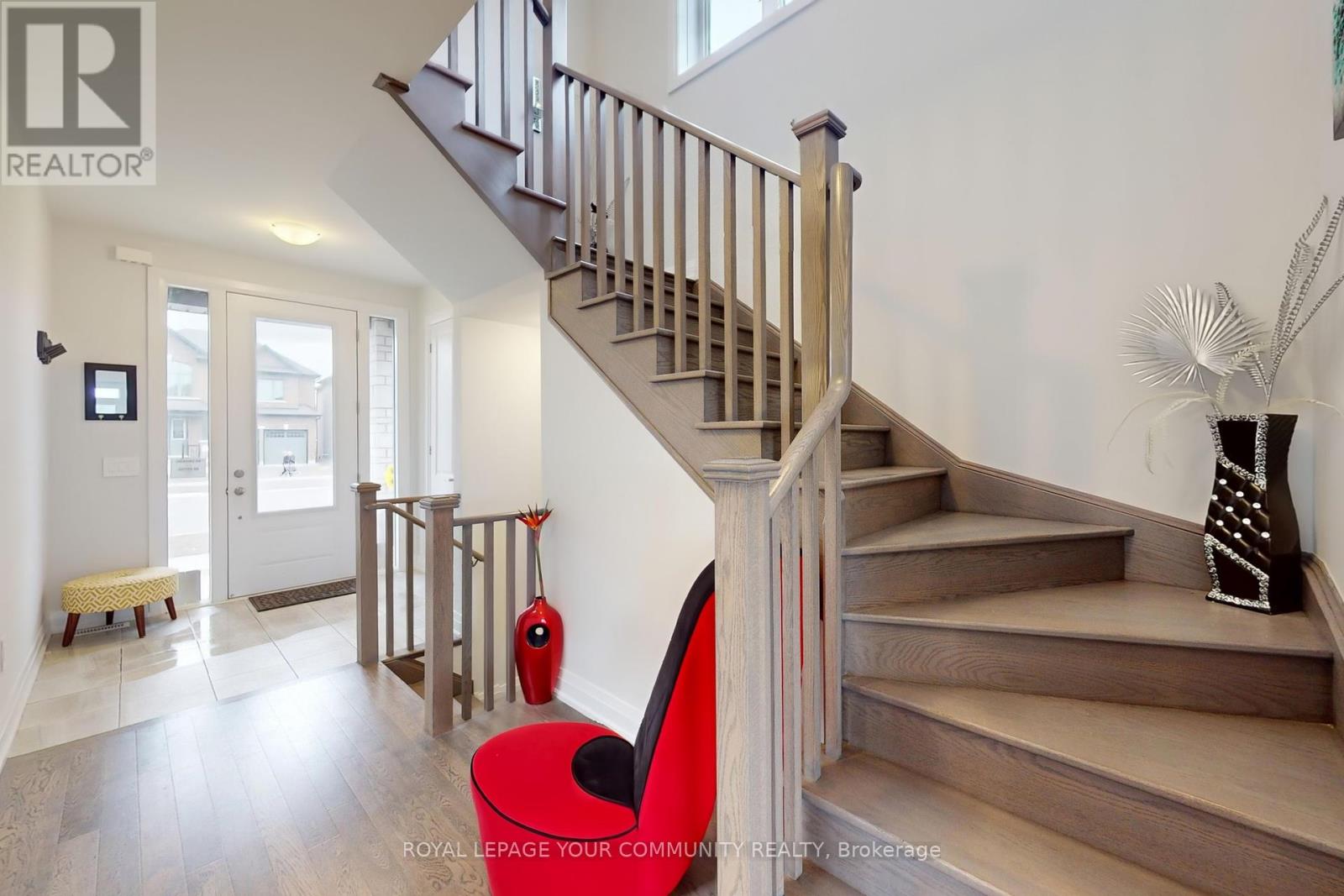197 St Joseph Road, Kawartha Lakes (Lindsay), Ontario  K9V 0R8 - Photo 4 - X12394398