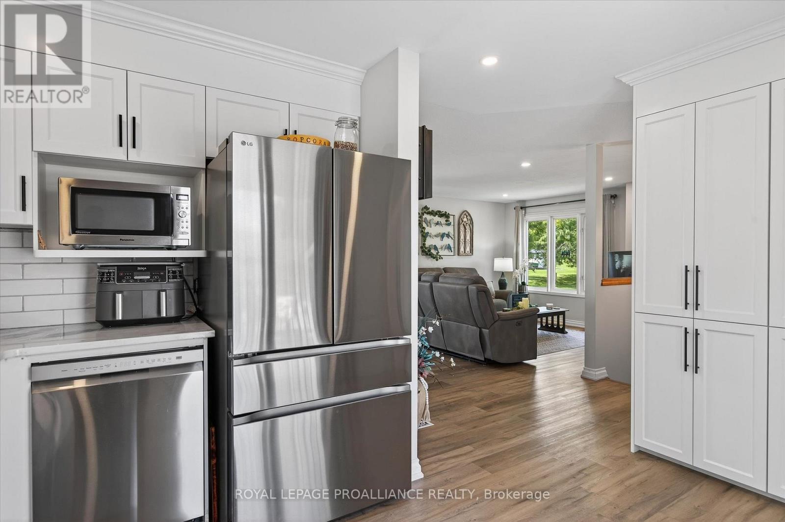 845 Stewart Drive, Peterborough (Ashburnham Ward 4), Ontario  K9J 7R3 - Photo 13 - X12394710