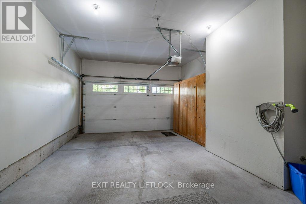 4 - 861 Wentworth Street, Peterborough (Otonabee Ward 1), Ontario  K9J 8R7 - Photo 26 - X12394828