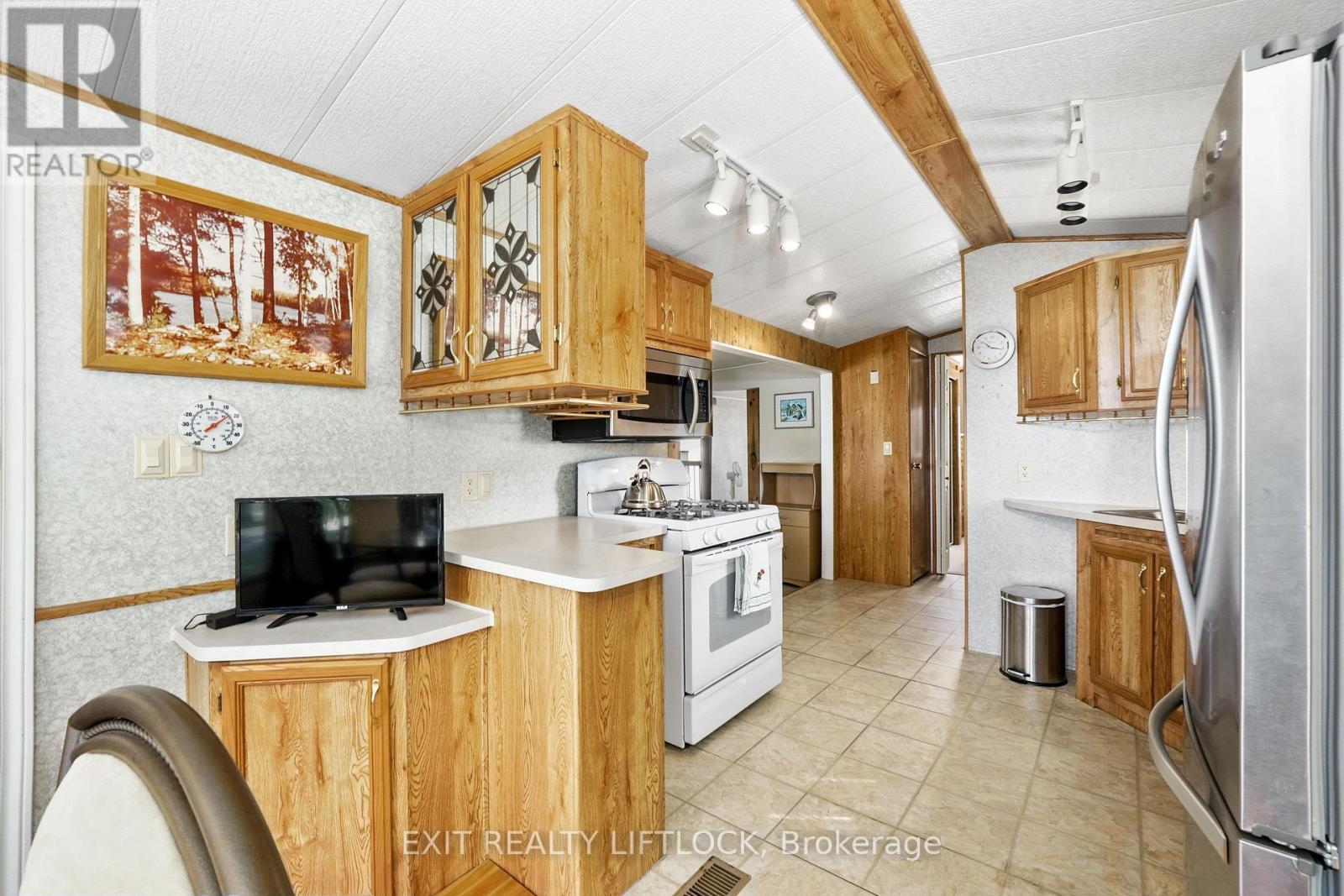 7 Sunrise Drive-740 Serpent Mounds Drive, Otonabee-South Monaghan, Ontario  K0L 2G0 - Photo 26 - X12394841