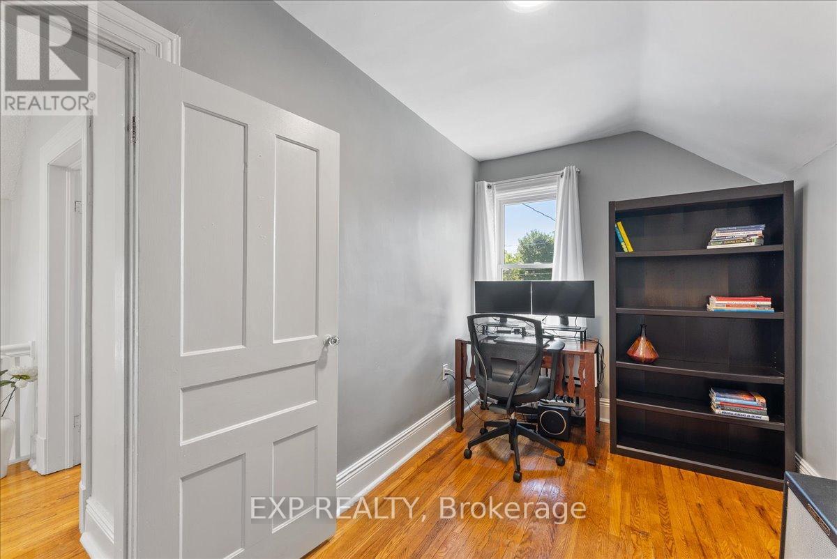1022 Monaghan Road, Peterborough (Town Ward 3), Ontario  K9J 5L1 - Photo 27 - X12395600