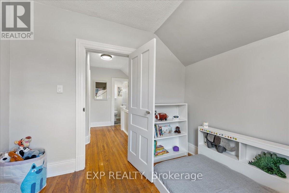 1022 Monaghan Road, Peterborough (Town Ward 3), Ontario  K9J 5L1 - Photo 29 - X12395600
