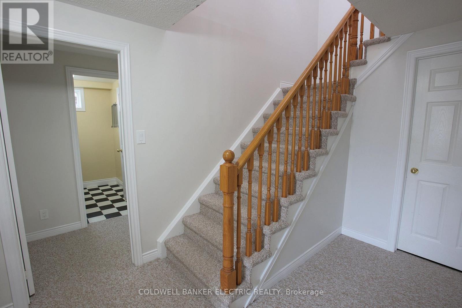1830 Stratton Avenue, Peterborough (Monaghan Ward 2), Ontario  K9K 2E6 - Photo 23 - X12395601