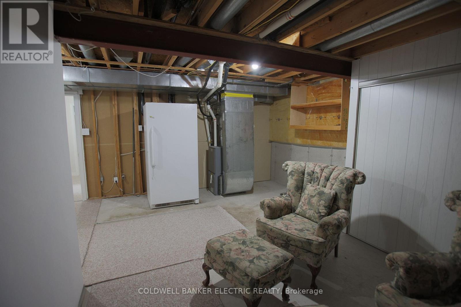 1830 Stratton Avenue, Peterborough (Monaghan Ward 2), Ontario  K9K 2E6 - Photo 32 - X12395601
