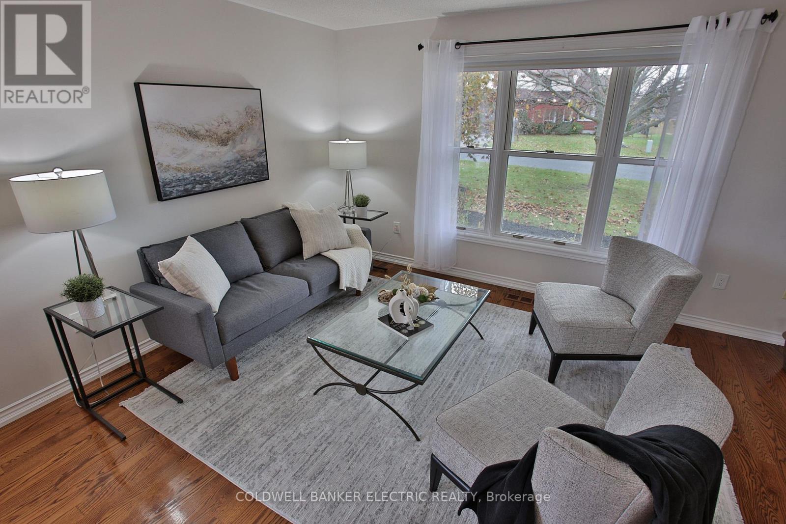 1830 Stratton Avenue, Peterborough (Monaghan Ward 2), Ontario  K9K 2E6 - Photo 7 - X12395601