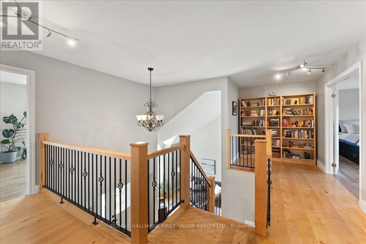 73 Springdale Drive, Kawartha Lakes (Lindsay), Ontario  K9V 0J4 - Photo 25 - X12395657
