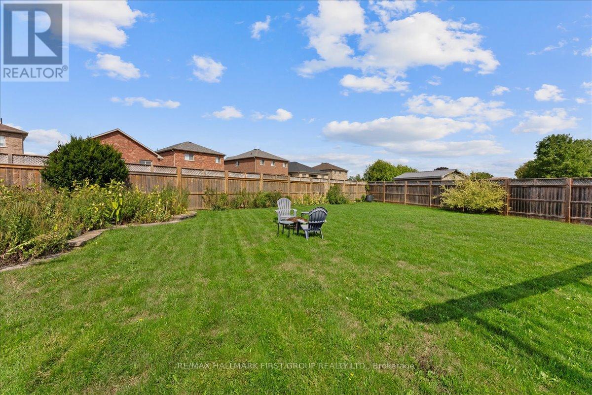 73 Springdale Drive, Kawartha Lakes (Lindsay), Ontario  K9V 0J4 - Photo 48 - X12395657