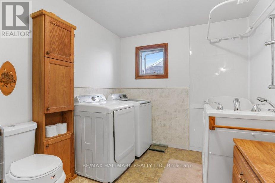 35b Card Road, Hastings Highlands (Mcclure Ward), Ontario  K0L 2K0 - Photo 12 - X12395789
