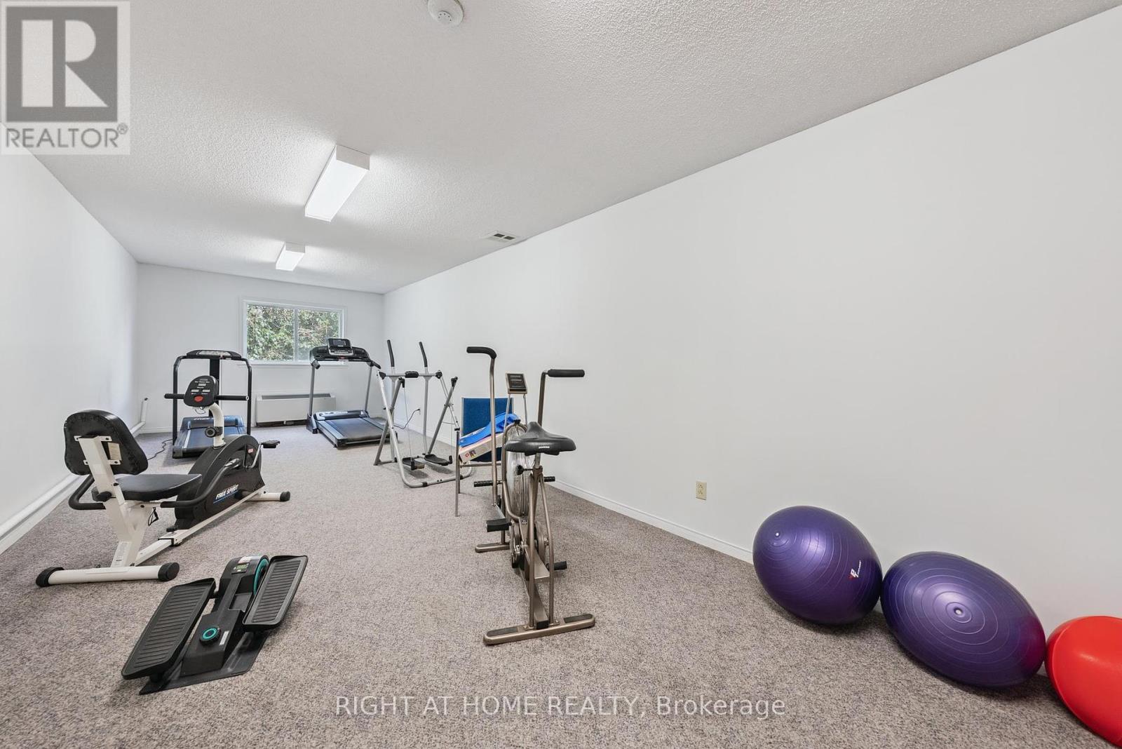 122b - 1099 Clonsilla Avenue, Peterborough (Otonabee Ward 1), Ontario  K9J 8L8 - Photo 38 - X12396405