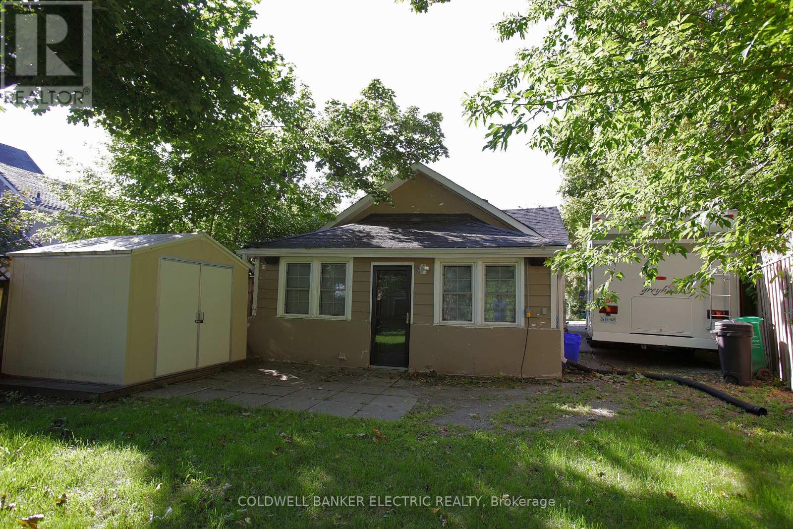188 Antrim Street, Peterborough (Town Ward 3), Ontario  K9H 3G4 - Photo 20 - X12396409