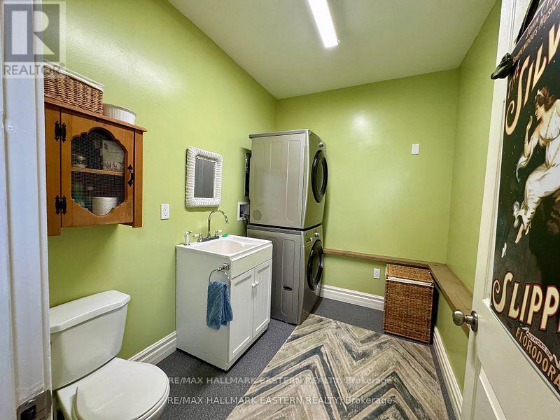 2464 Queen Mary Street, Cavan Monaghan (Cavan Twp), Ontario  L0A 1C0 - Photo 13 - X12396697