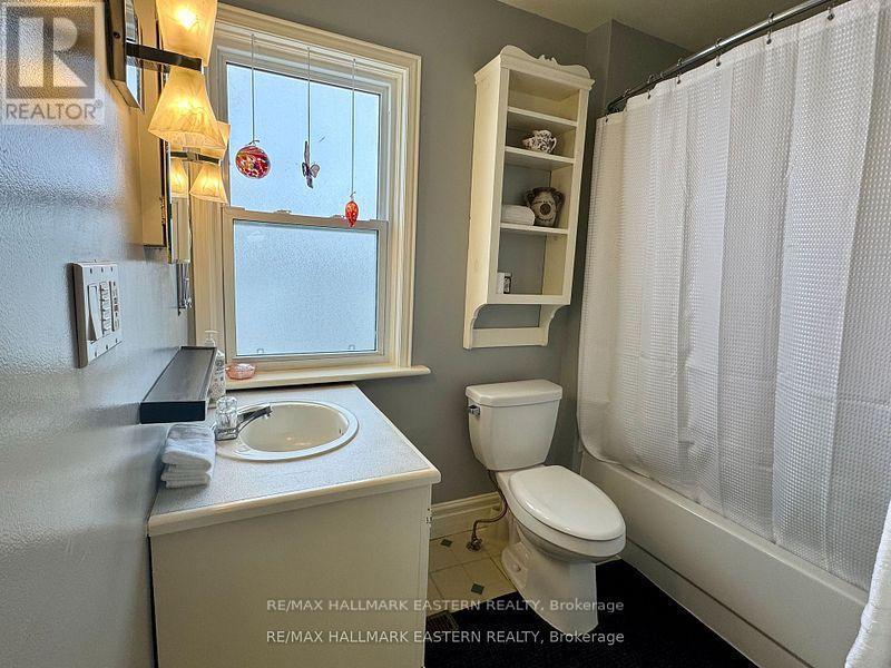 2464 Queen Mary Street, Cavan Monaghan (Cavan Twp), Ontario  L0A 1C0 - Photo 18 - X12396697