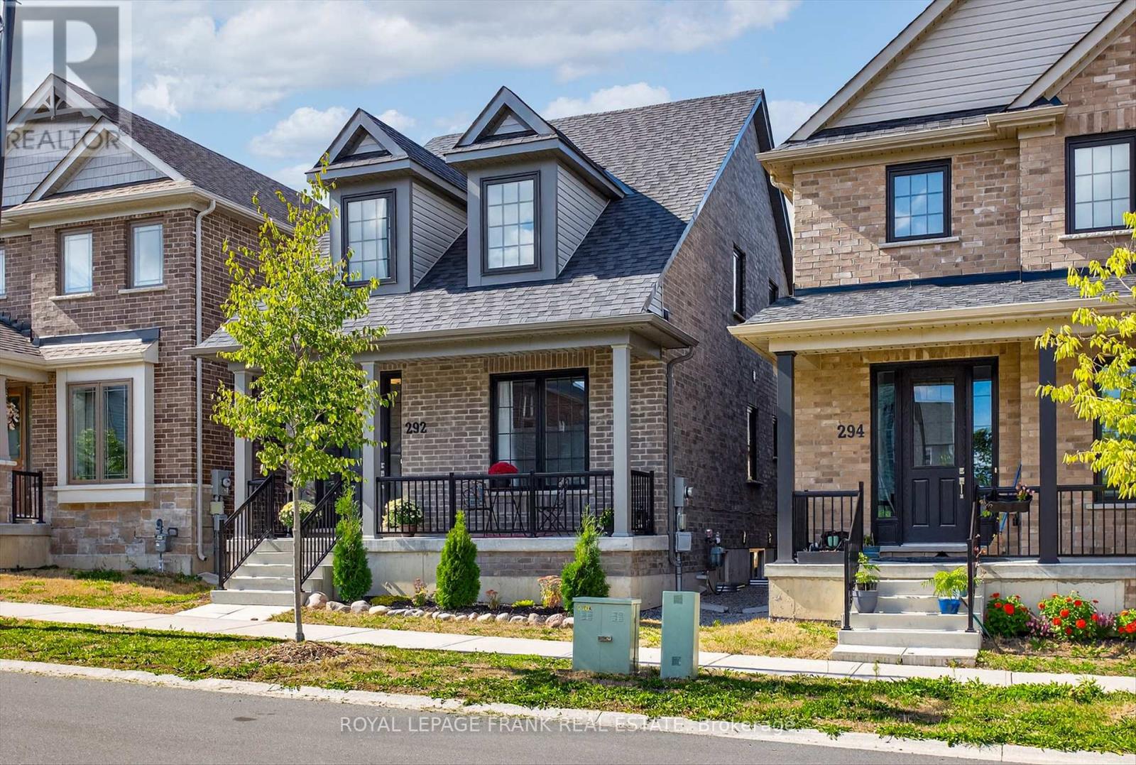 292 Noftall Gardens, Peterborough (Northcrest Ward 5), Ontario  K9H 0G4 - Photo 2 - X12396903