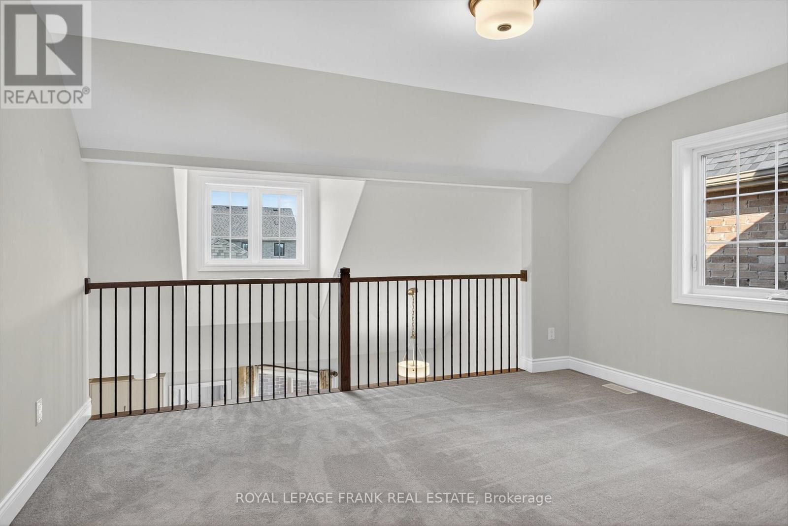 292 Noftall Gardens, Peterborough (Northcrest Ward 5), Ontario  K9H 0G4 - Photo 25 - X12396903