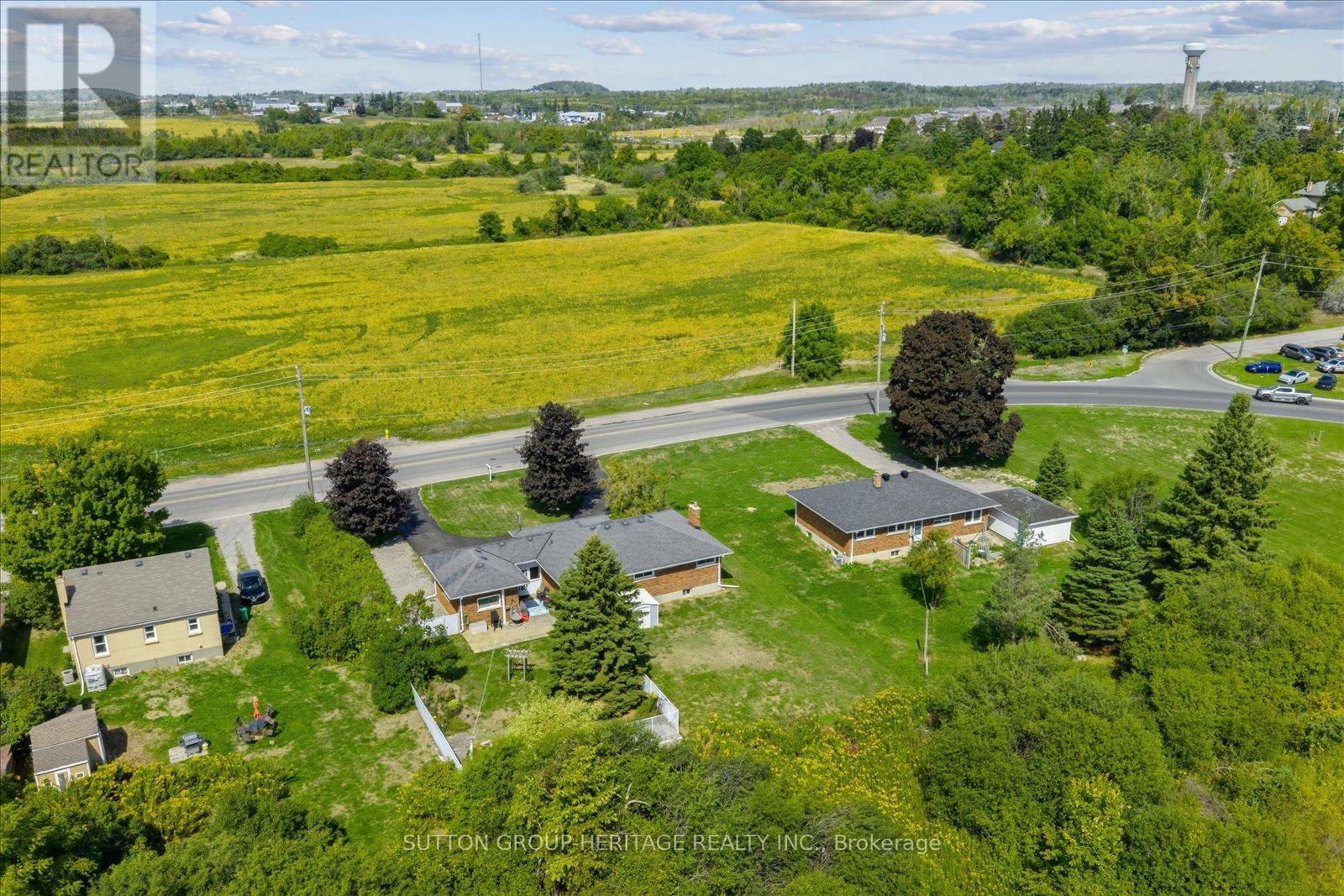 619 Towerhill Road, Peterborough (Northcrest Ward 5), Ontario  K9K 2N2 - Photo 4 - X12396958