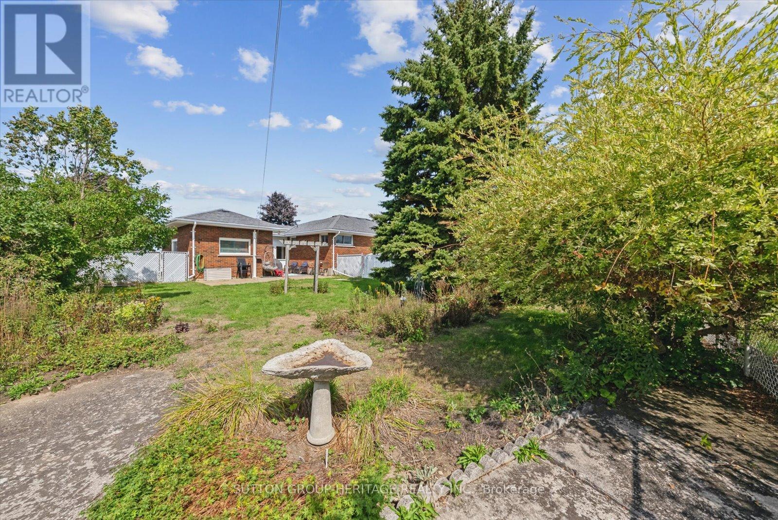 619 Towerhill Road, Peterborough (Northcrest Ward 5), Ontario  K9K 2N2 - Photo 40 - X12396958