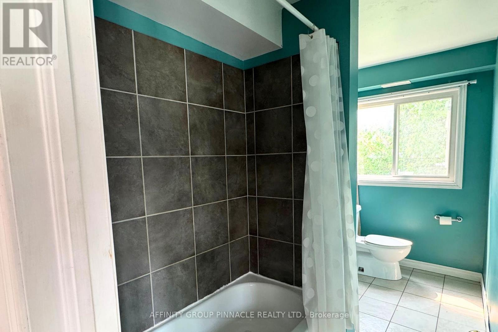 88 Albert Street S, Kawartha Lakes (Lindsay), Ontario  K9V 3H6 - Photo 23 - X12397245