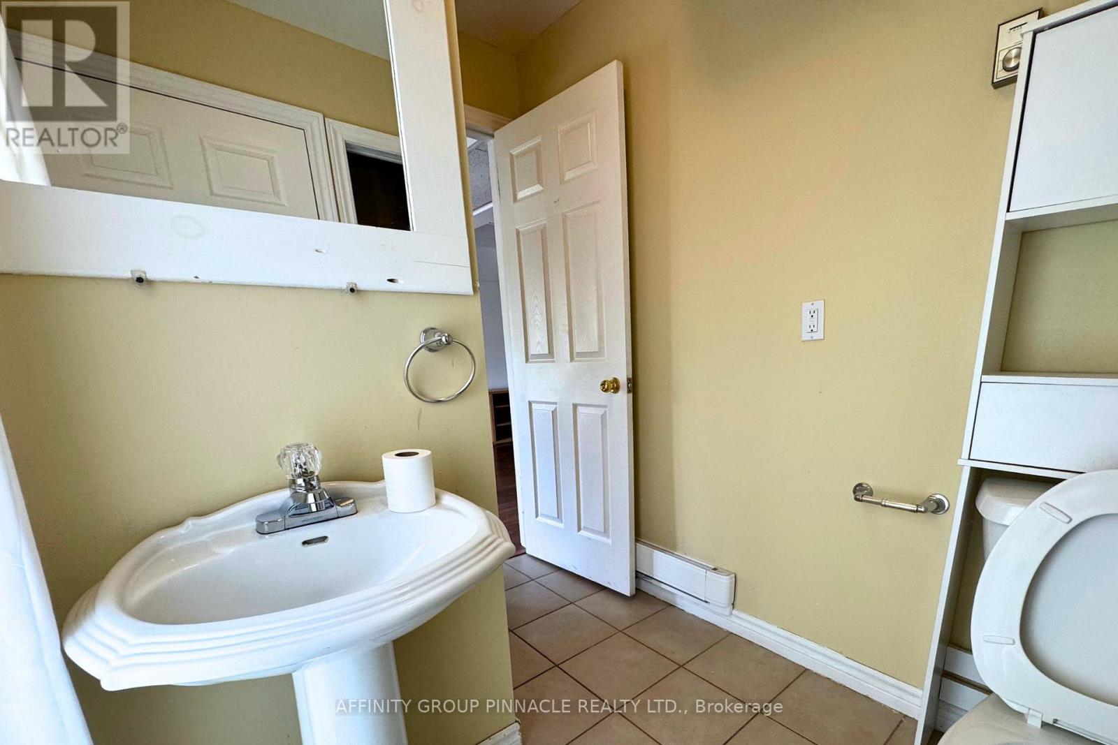 88 Albert Street S, Kawartha Lakes (Lindsay), Ontario  K9V 3H6 - Photo 24 - X12397245