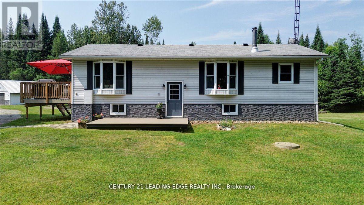 281 Crawford Road, Bancroft (Dungannon Ward), Ontario  K0L 2L0 - Photo 2 - X12393645