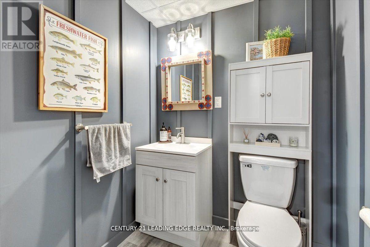 281 Crawford Road, Bancroft (Dungannon Ward), Ontario  K0L 2L0 - Photo 25 - X12393645