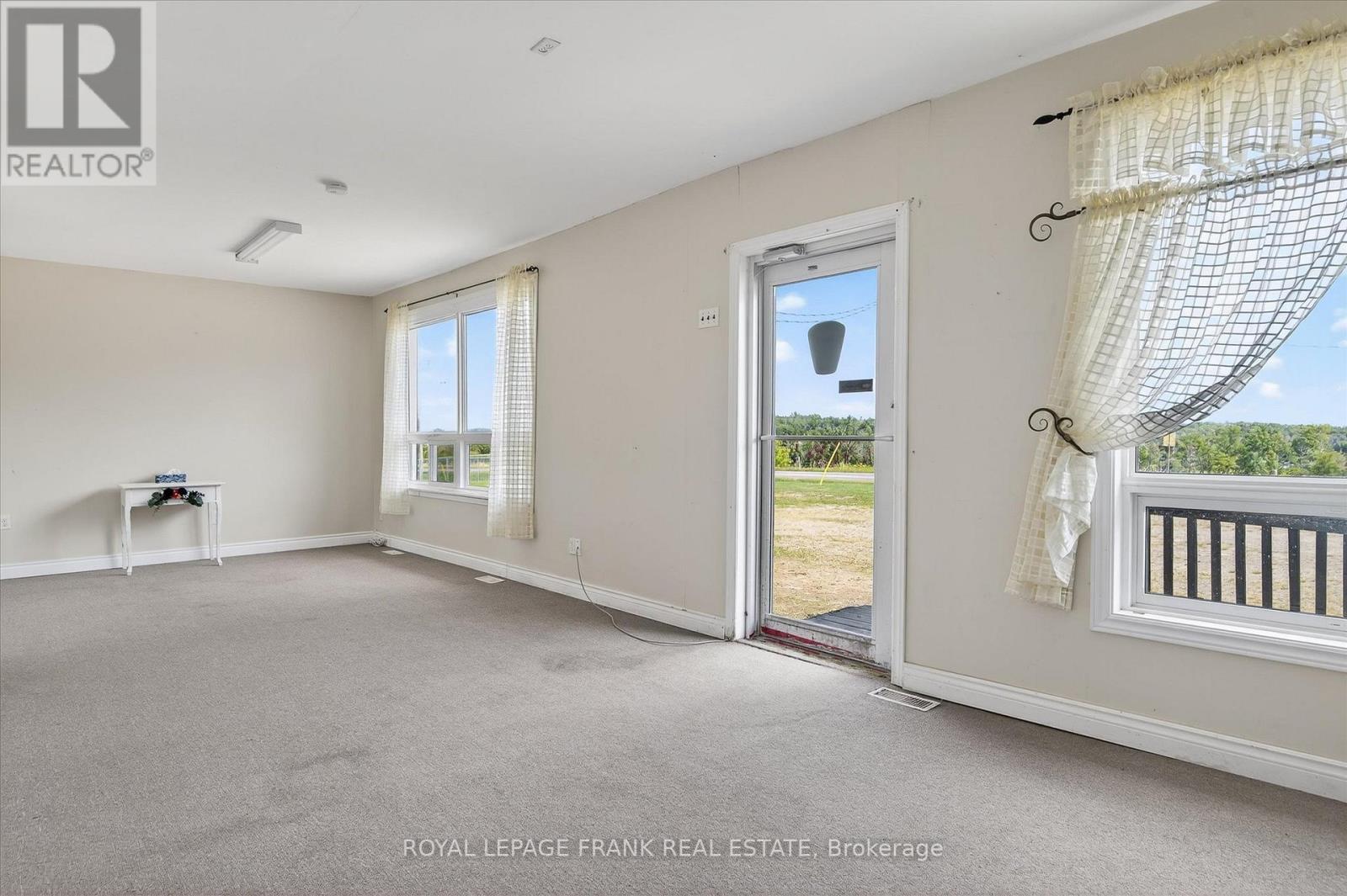 680 Serpent Mounds Road, Otonabee-South Monaghan, Ontario  K0L 2G0 - Photo 18 - X12397455
