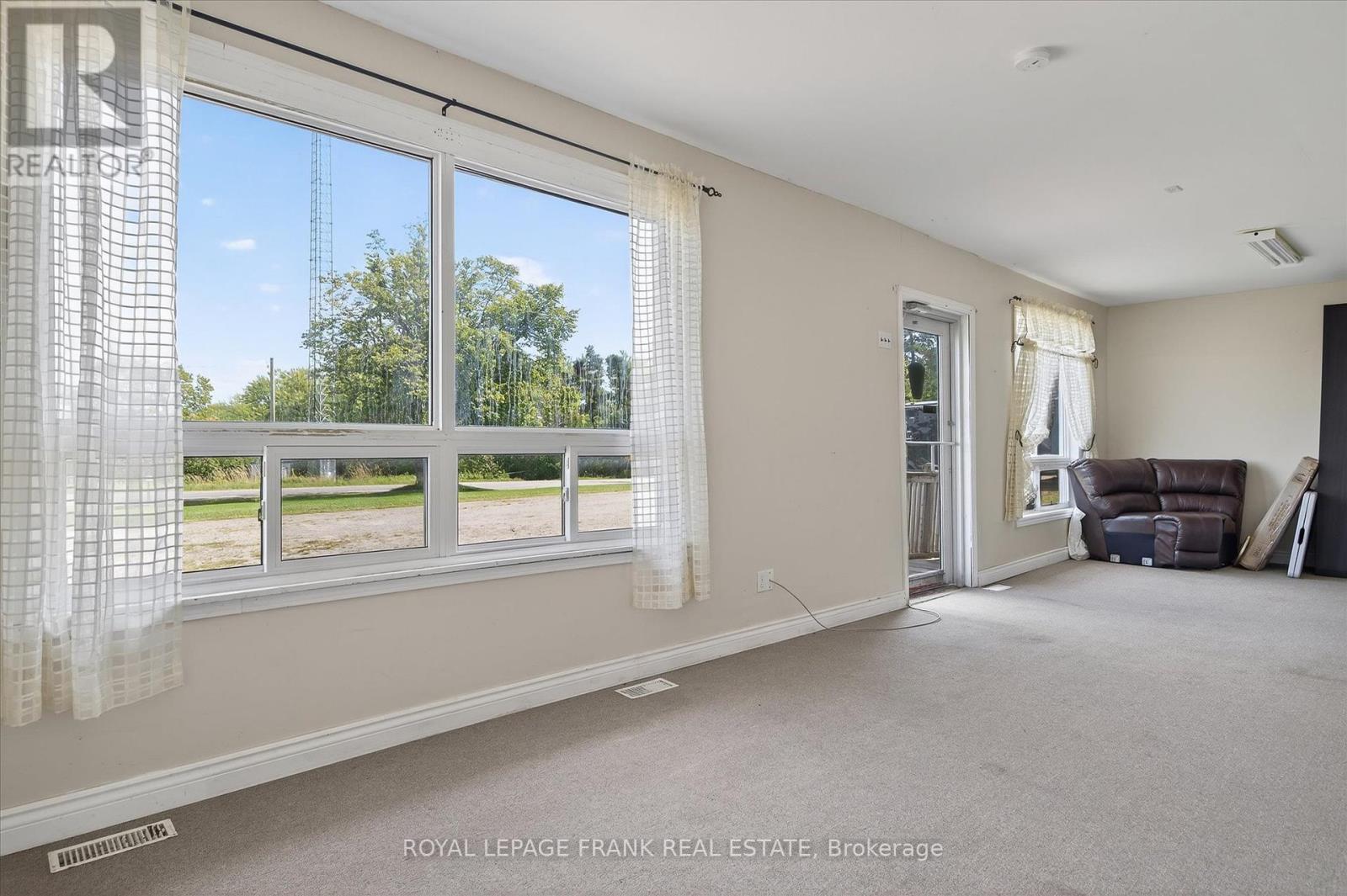 680 Serpent Mounds Road, Otonabee-South Monaghan, Ontario  K0L 2G0 - Photo 19 - X12397459
