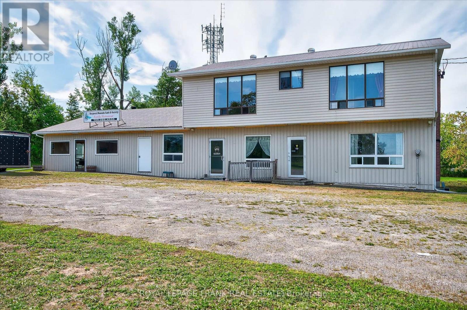 680 Serpent Mounds Road, Otonabee-South Monaghan, Ontario  K0L 2G0 - Photo 2 - X12397459